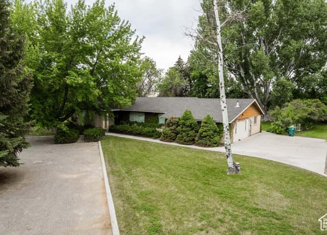 Property at 1425 W Main St, Vernal, UT 84078, 5 beds, 2.5 baths