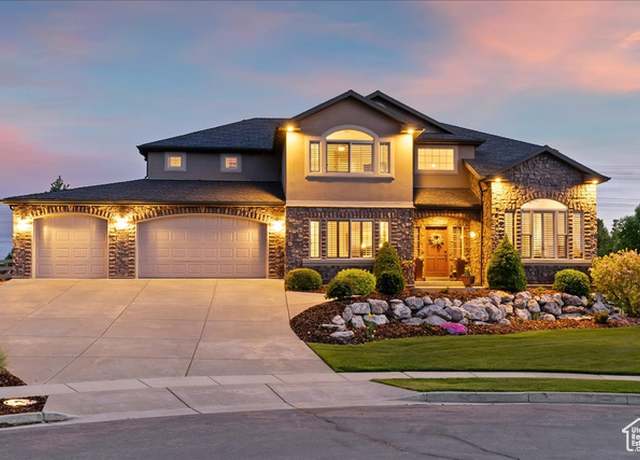 Property at 864 S Wellington Dr W, Kaysville, UT 84037, 7 beds, 4.5 baths