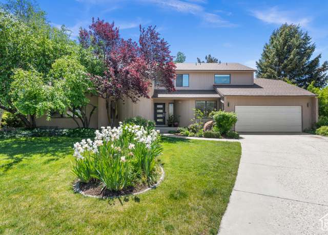 Property at 8848 S Willow Hills Ct, Sandy, UT 84093, 5 beds, 3.5 baths