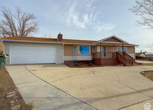 Property at 510 W Highway Dr, Wellington, UT 84542, 6 beds, 3 baths