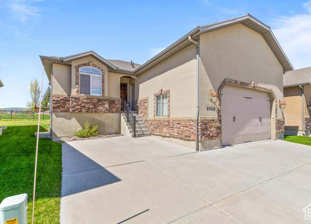 Property at 2029 S Cottage Ln, Garden City, UT 84028, 5 beds, 3 baths