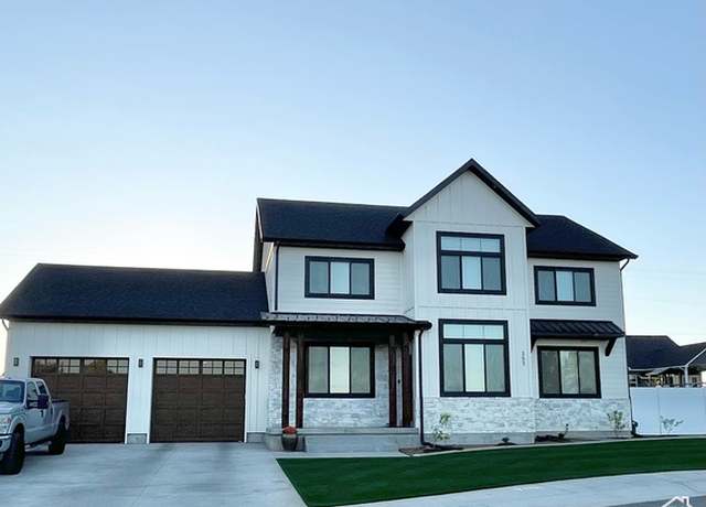 Property at 357 N Bonnie Dr, Roosevelt, UT 84066, 6 beds, 3.5 baths