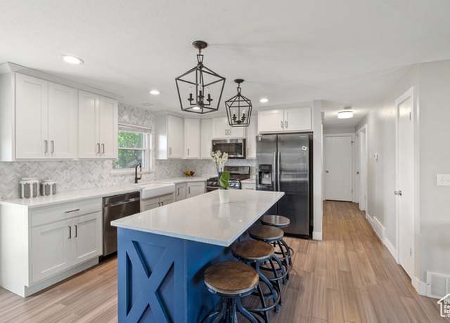 Property at 1265 W 1625 S, Syracuse, UT 84075, 5 beds, 2 baths