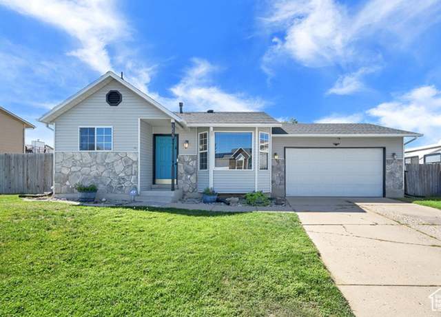 Property at 3827 W 5750 S, Roy, UT 84067, 3 beds, 1.5 baths