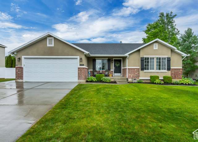 Property at 2083 S 825 E, Clearfield, UT 84015, 5 beds, 3 baths