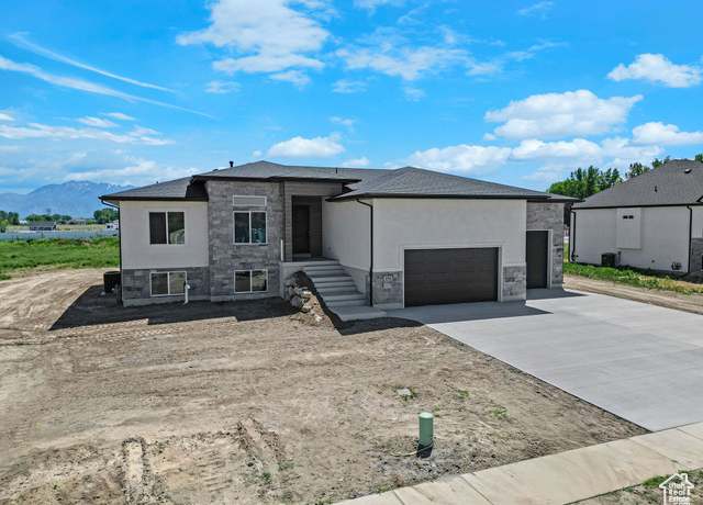 Property at 4594 S 6300 W, Hooper, UT 84315, 3 beds, 2 baths