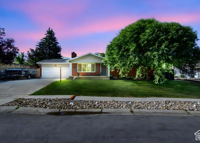 Property at 2370 E 6710 S, Cottonwood Heights, UT 84121, 5 beds, 3 baths
