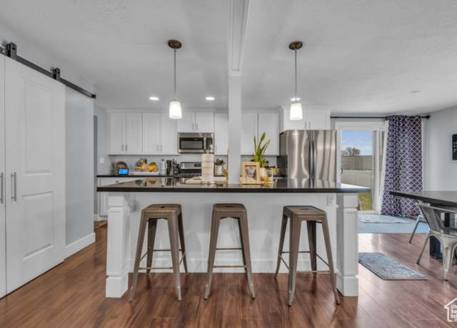 Property at 175 E Millerberg Dr S, Sandy, UT 84070, 5 beds, 3 baths