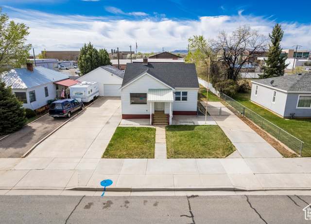 Property at 418 E 100 N, Vernal, UT 84078, 4 beds, 2 baths