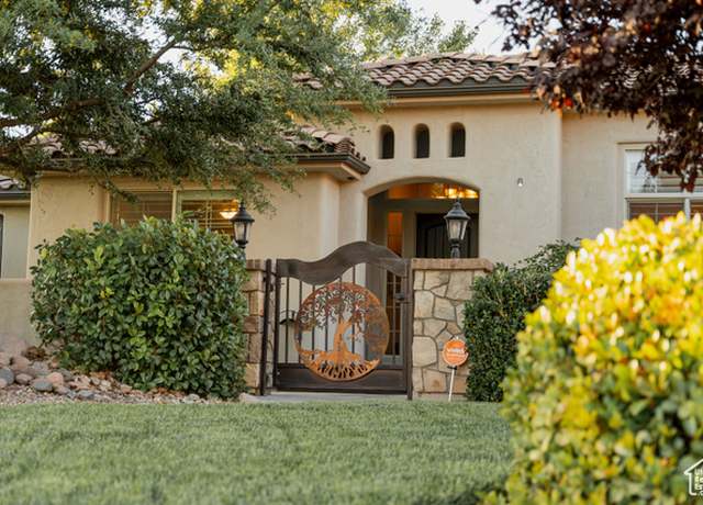Property at 3288 W 2570 S, Hurricane, UT 84737, 4 beds, 3 baths