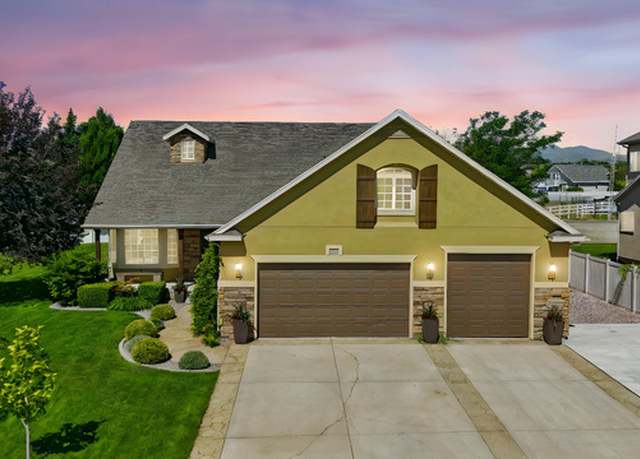 Property at 7414 S Regal Dr, West Jordan, UT 84081, 4 beds, 3.5 baths