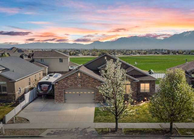 Property at 12339 S Blackfoot St W, Riverton, UT 84096, 7 beds, 4.5 baths