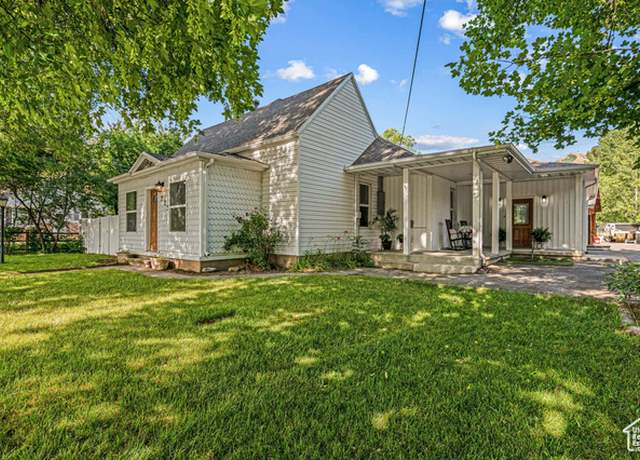 Property at 727 S Main St, Mapleton, UT 84664, 3 beds, 2 baths
