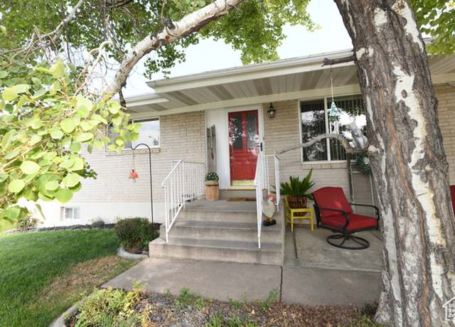 Property at 722 W 2175 S, Woods Cross, UT 84087, 5 beds, 2 baths