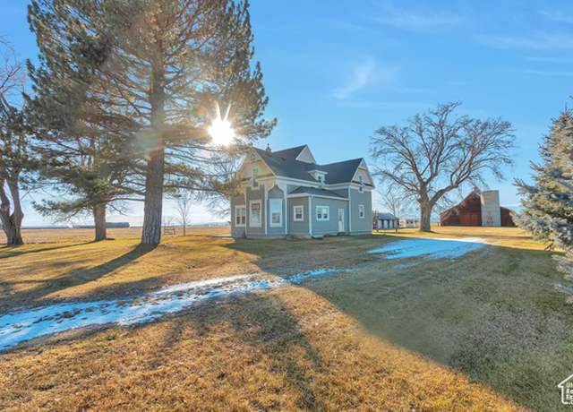 Property at 320 S 800 W, Lewiston, UT 84320, 6 beds, 3 baths