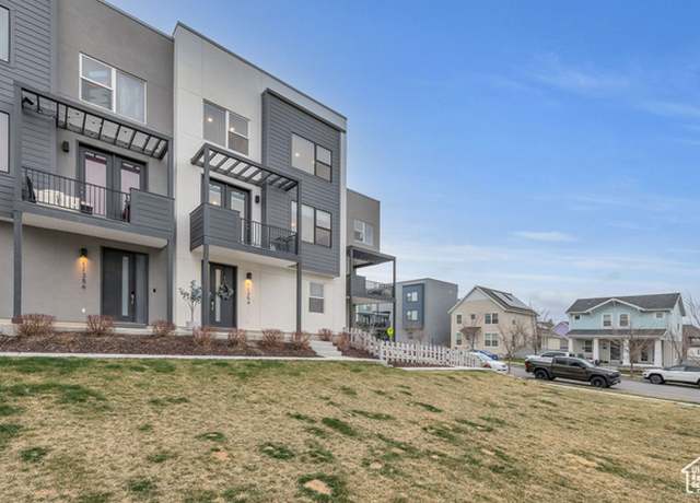 Property at 11354 S Willow Walk Dr W, South Jordan, UT 84009, 3 beds, 2.5 baths