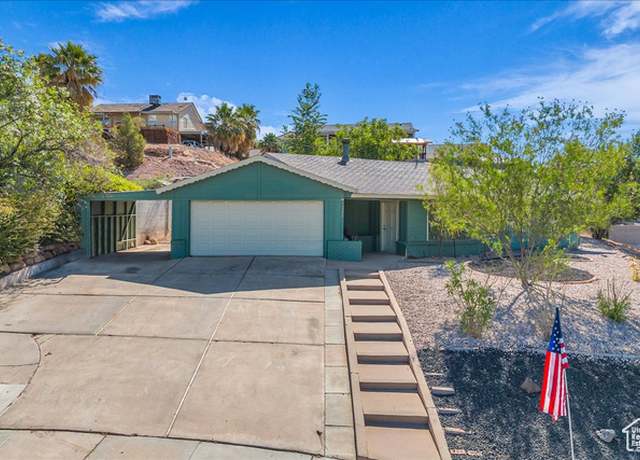 Property at 1290 Heights Dr, Santa Clara, UT 84765, 3 beds, 2 baths