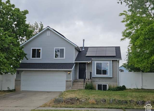 Property at 417 W 225 N, Clearfield, UT 84015, 4 beds, 2 baths