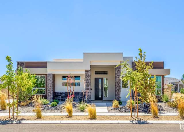 Property at 581 W Cypress Umber Dr #34, St. George, UT 84790, 3 beds, 2.5 baths