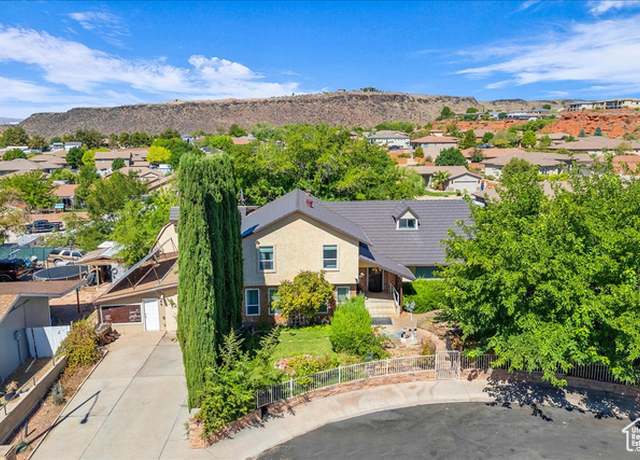 Property at 1009 N 2050 East Cir E, St. George, UT 84770, 5 beds, 2.5 baths