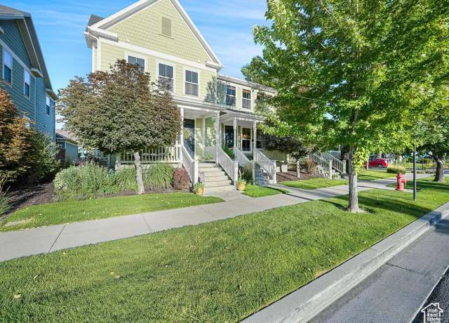 Property at 10533 S Oquirrh Lake Rd, South Jordan, UT 84009, 2 beds, 3 baths