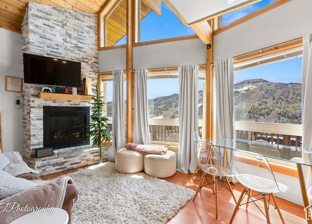 Property at 332 W Pinehurst Dr, Brian Head, UT 84719, 3 beds, 2 baths