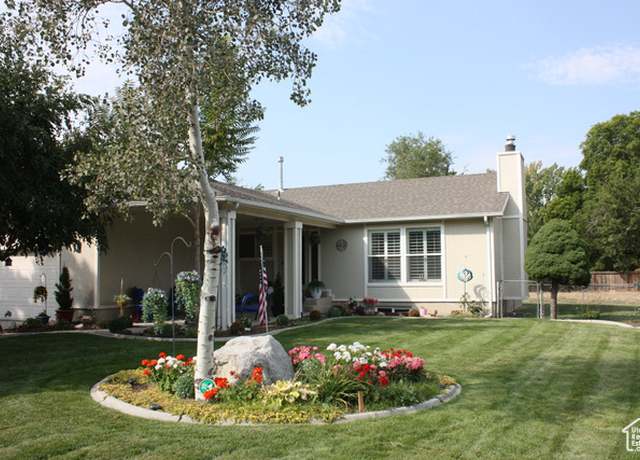 Property at 9144 S Peach Blossom Dr, Sandy, UT 84094, 4 beds, 3 baths