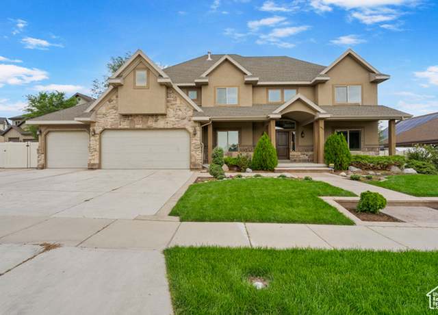 Property at 1812 E Crooked Sky Dr, Bluffdale, UT 84065, 5 beds, 4 baths