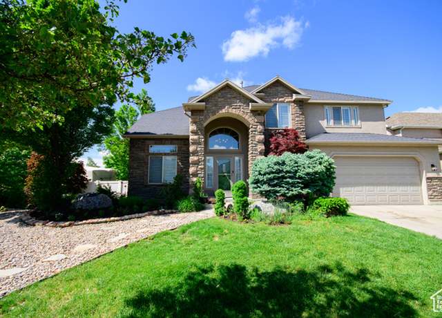 Property at 2763 N Hills Dr, Layton, UT 84040, 5 beds, 3.5 baths