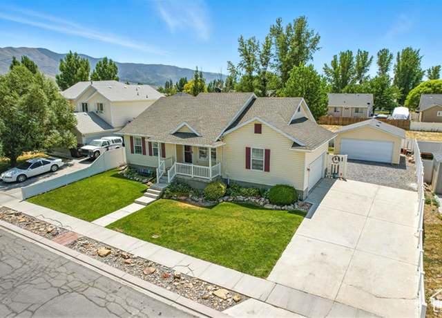 Property at 1348 E Harrier St, Eagle Mountain, UT 84005, 6 beds, 3 baths