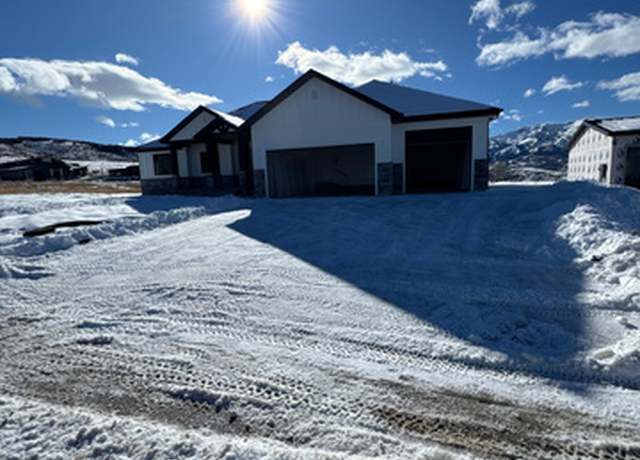 Property at 3065 W Bonneville Cir, Mountain Green, UT 84050, 6 beds, 4.5 baths