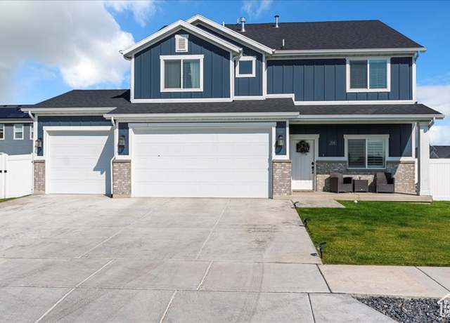 Property at 1039 S 4250 W, West Point, UT 84015, 4 beds, 2.5 baths