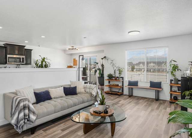 Property at 466 S Day Dream Ln, Saratoga Springs, UT 84045, 4 beds, 3 baths