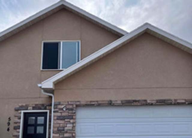 Property at 594 S 100 E, Blanding, UT 84511, 4 beds, 3 baths