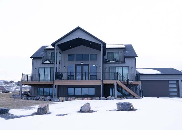 Property at 3047 S Country Club Way, Garden City, UT 84028, 5 beds, 4.5 baths