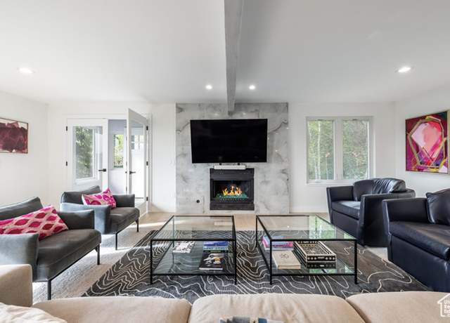 Property at 7189 N Hitching Post Dr W, Park City, UT 84098, 4 beds, 3.5 baths