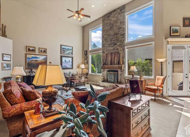 Property at 6109 S Vine Bend Ln, Murray, UT 84121, 4 beds, 2.5 baths