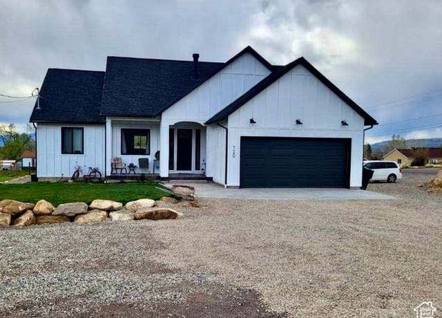 Property at 720 S 700 E, Mt Pleasant, UT 84647, 6 beds, 3 baths