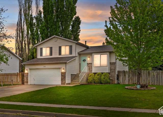 Property at 1584 N 775 W, Clinton, UT 84015, 4 beds, 2 baths