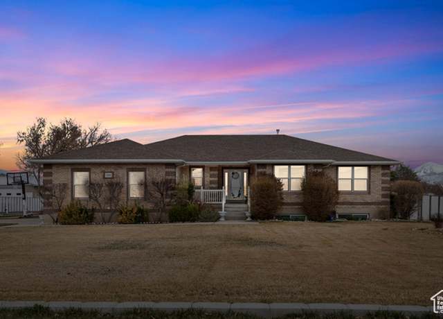 Property at 12381 S 3600 W, Riverton, UT 84065, 7 beds, 4 baths