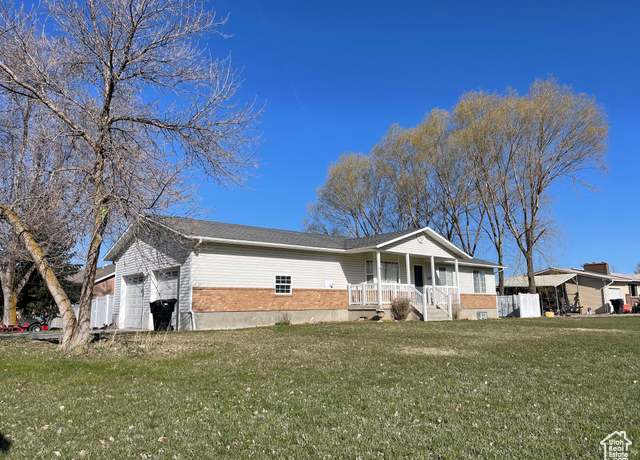 Property at 129 N 3rd E, Franklin, ID 83237, 4 beds, 3 baths