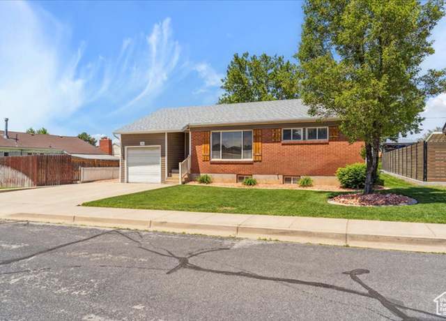 Property at 320 E 4600 S, Washington Terrace, UT 84405, 4 beds, 2 baths