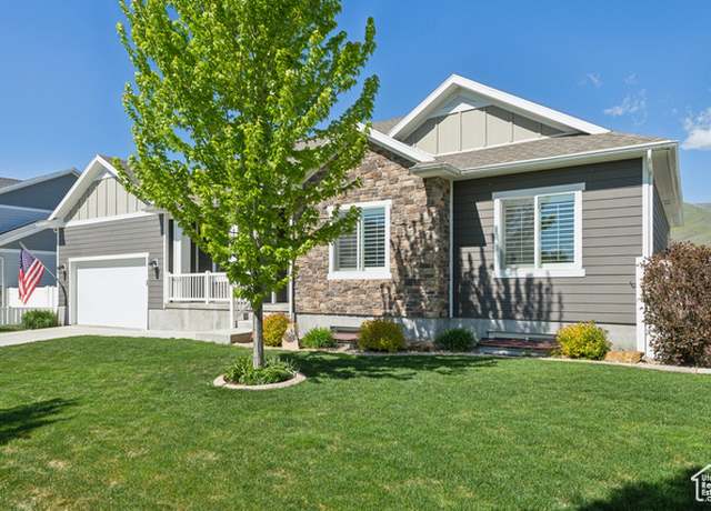 Property at 272 S 300 E, Midway, UT 84049, 5 beds, 3 baths