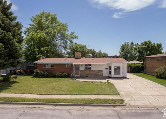 Property at 327 W 350 S, Kaysville, UT 84037, 3 beds, 2.5 baths