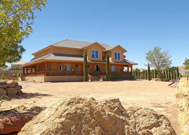 Property at 2206 E 2800 S, St. George, UT 84790, 7 beds, 8.5 baths
