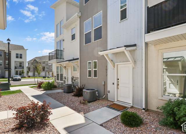Property at 1017 S 2740 E, Spanish Fork, UT 84660, 2 beds, 2.5 baths