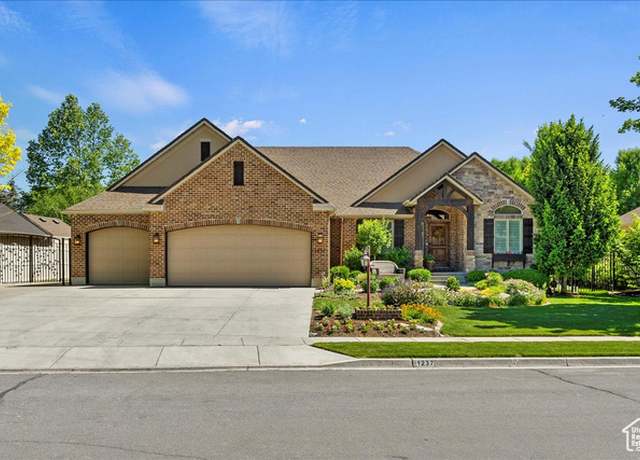 Property at 1237 W Spring Ln, Kaysville, UT 84037, 6 beds, 3 baths