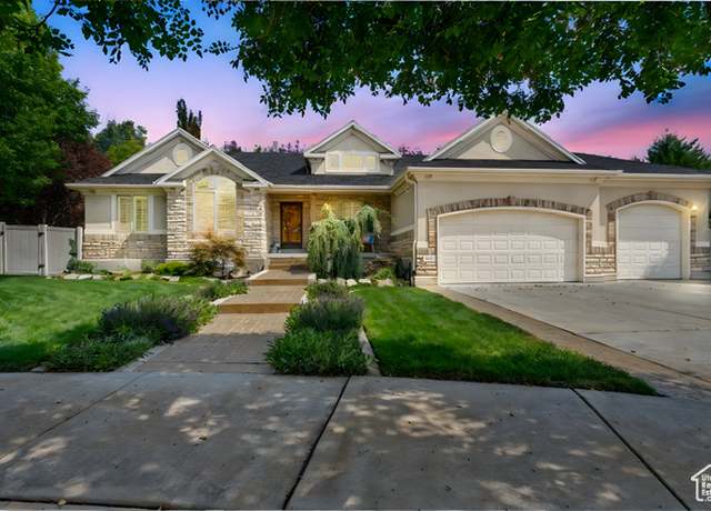 Property at 3028 W Wilkins Peak Ct, South Jordan, UT 84095, 5 beds, 3.5 baths
