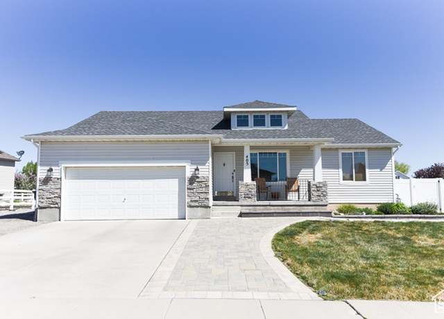 Property at 405 E Triple Crown Way E, Grantsville, UT 84029, 5 beds, 3 baths