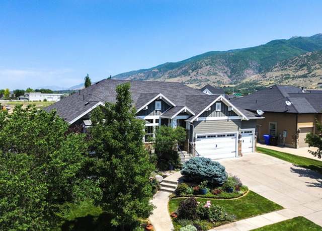 Property at 514 Rigby Rd, Farmington, UT 84025, 5 beds, 3.5 baths